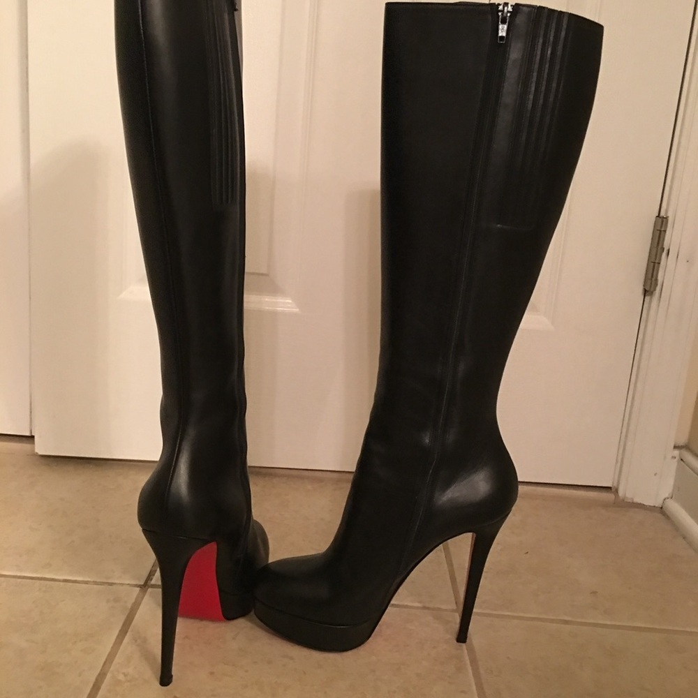 Christian louboutin boots size 40